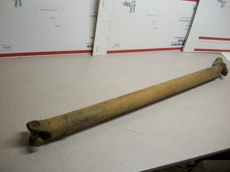 Rear piece of 2 piece driveshaft  1974 75 76 77  ford f250 truck  77ft4-3p