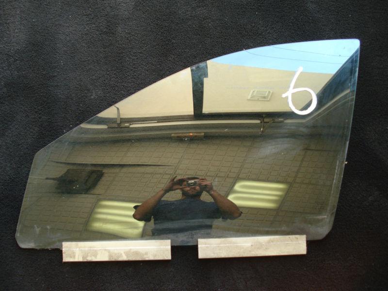 Volvo oem left front door glass xc90