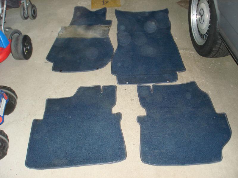 Mercedes w123  car matts for a  300cd or 280ce , from 81 280ce, 78 to 85 coupes 