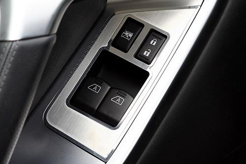 Acc 161013 - nissan gt-r polished door arm control trim interior accessories