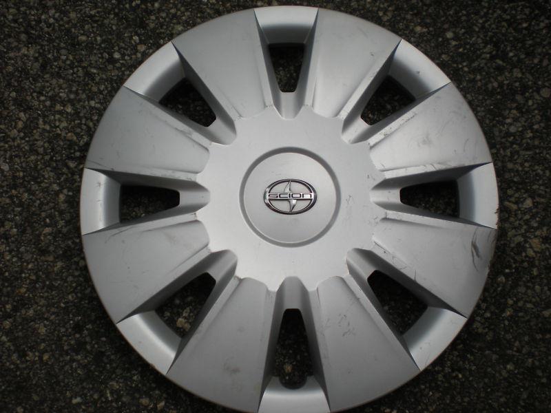 Scion xa xb 2006 hubcap hub cap factory oem wheel cover used 15" 61145