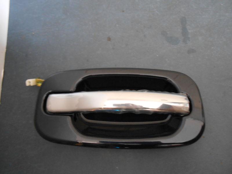 2005,05,06 chevrolet avalanche right rear door handle blue chrome new oem
