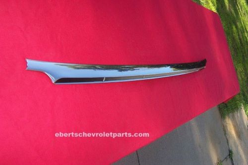 1960 chevrolet impala 4 dr hardtop lower center rear window molding *restored*