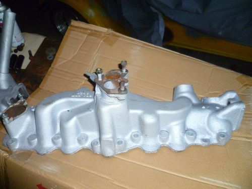 Flathead merc/ford,intake of a ford 1950 truck 8rt