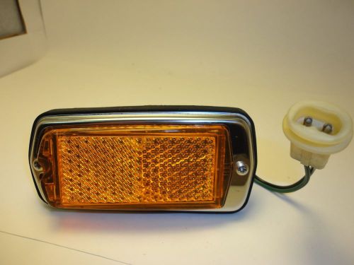 Datsun flasher lamp lh, part #26185-u8700, nos