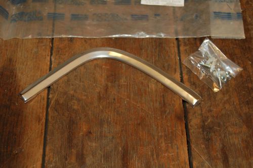 1967-1968 mustang quarter extension molding rh coup and convertable
