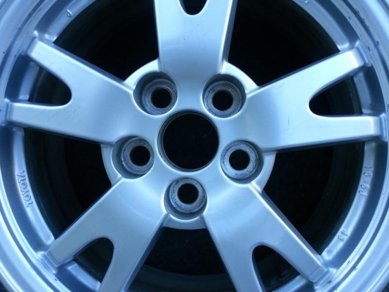 Toyota prius corolla matrix 15"x6" 5x100 alloy wheel/rim oem