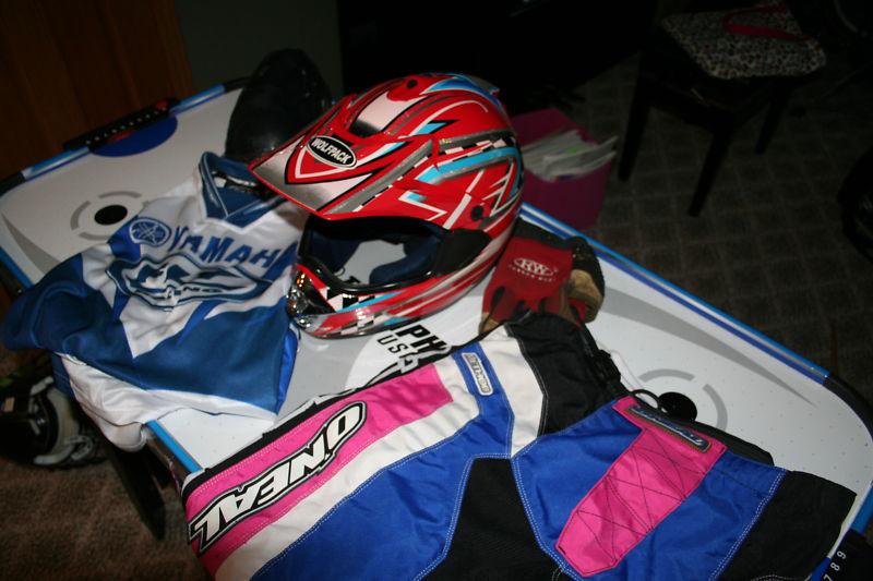Womens /girls motocross gear, helmet, gloves, pants(18),jersey adult small, pads