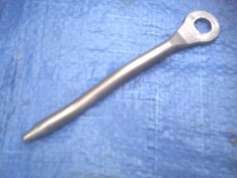 Ford.60,61,62,63,64,65 falcon,fairlane,mustang.oem lower clutch rod