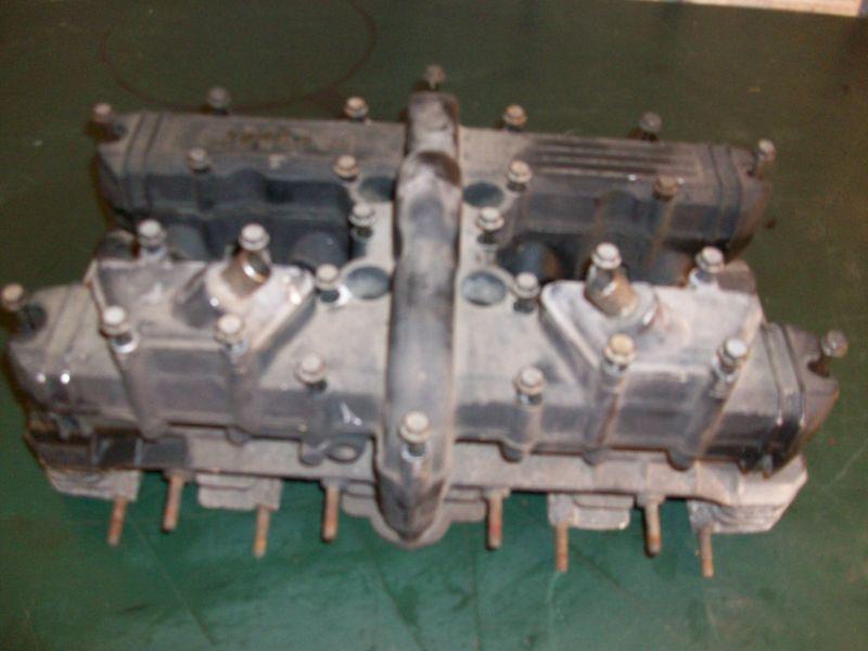 Complete 1984 kawasaki kz-700a motorcycle cylinder head assembly