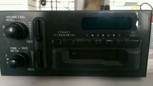 Delco electronics 16195161 oem gm am/fm radio cassette player car stereo eq