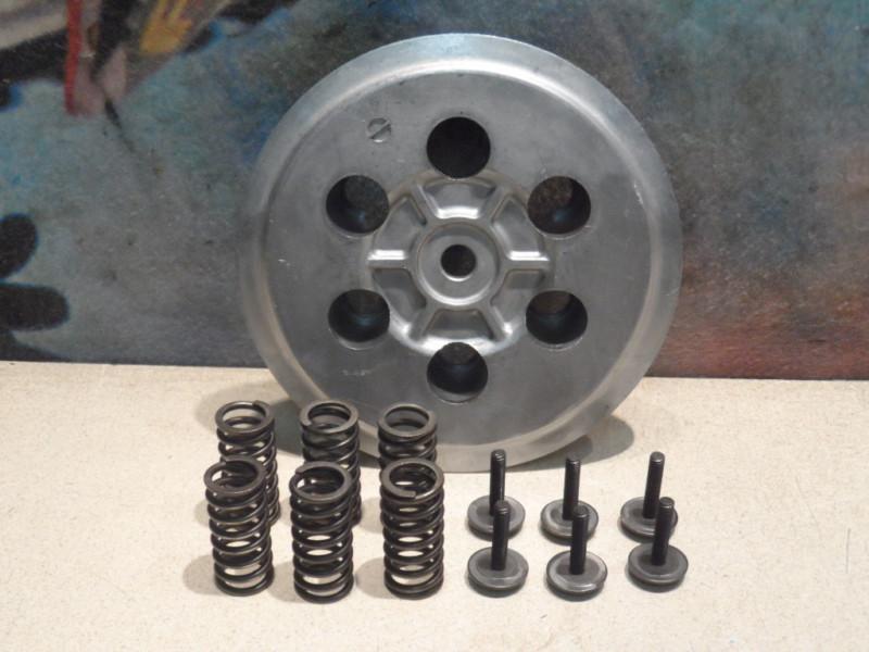 2001 suzuki rm250 clutch pressure plate + springs  (b) 01 rm 250