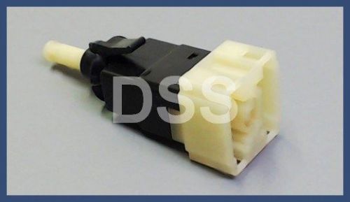 New genuine mercedes (99-04) brake stop light switch @ pedal ( oem ) + warranty