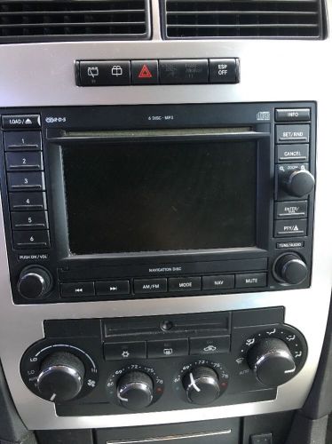 06 dodge jeep chrysler used 6 disc navigation radio (lcd screen fails)