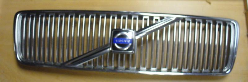 Used 1998-2006 volvo s80 front hood grille