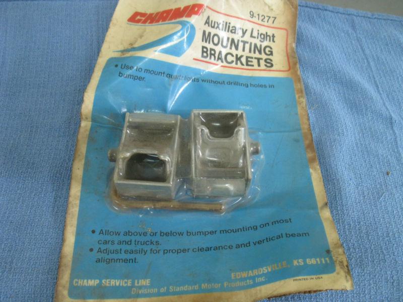 1960's 70's chevy dodge ford truck auxiliary light mounting brackets new 1013