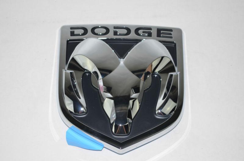 Dodge ram truck nameplate emblem tail gate 09-10 55277435ac oem mopar 1500-3500