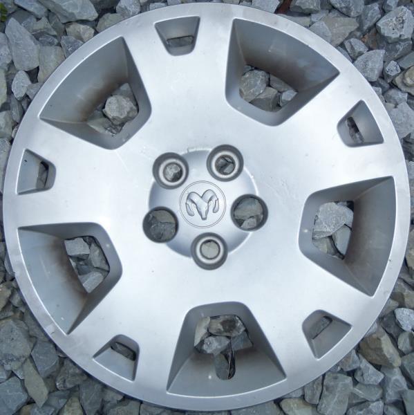 06 07 dodge charger wheel cover