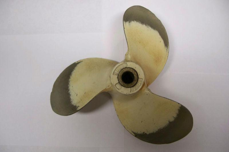 Outboard propeller 4