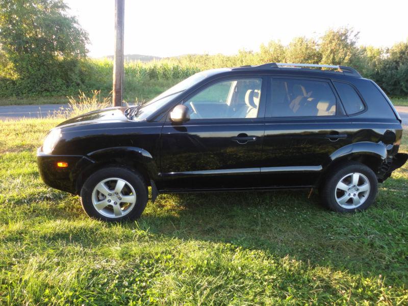 2007 Hyundai Tucson W/30,000 miles 2.0 4cyl 5 speed 2WD  lite accident 2006 2008, US $1,400.00, image 6