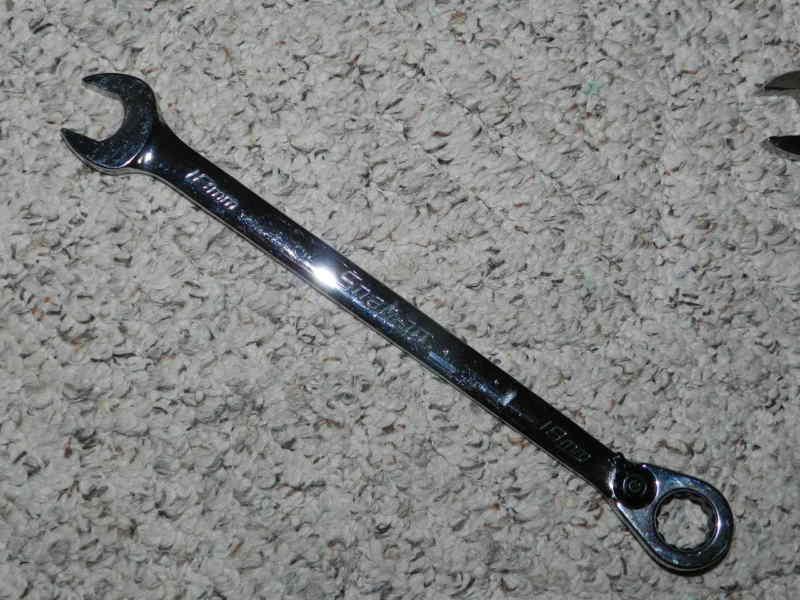 Snap on18mm wrench combination flank drive plus ratcheting box / open end  12-po