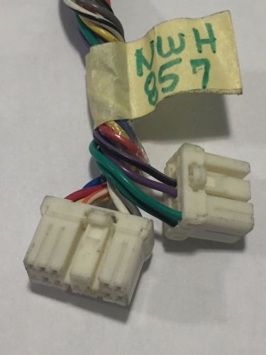 Wire harness plugs to mazda factory radio mwh-857