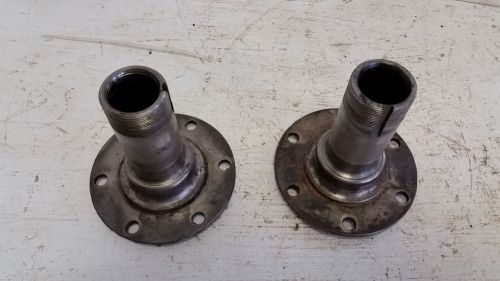 Vintage used jeep front axle spindle (pair) fits 41-71 jeep,willys w/ dana 25/27