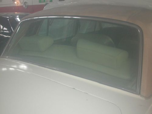 Rear windscreen glass, rolls royce silver shadow &amp; bentley t, triplex sundym