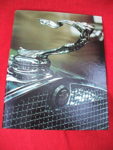 Vintage new european 2 ring  binder featuring 1930&#039;s cadillac photo.,by lucra