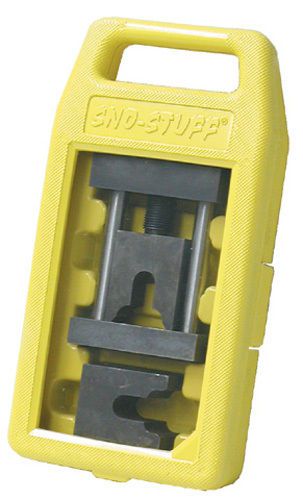 Universal track clip tool withnarrow and wide block