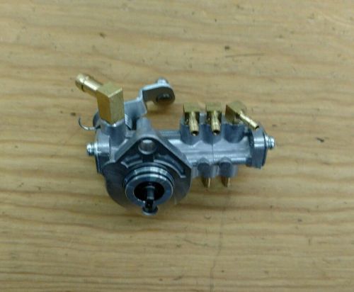 1204438 oem polaris asm-oil pump 800 motor mikuni rmk assault  switchback