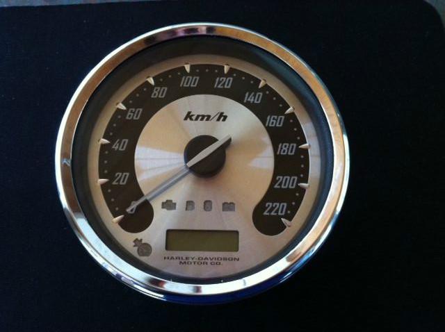 Harley speedometer screamin eagle kms!!!