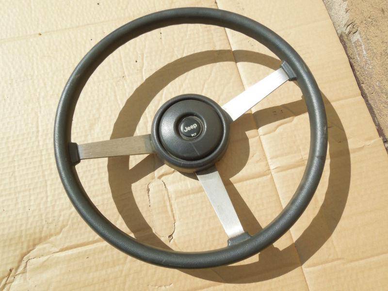 Jeep wrangler yj cj cherokee steering wheel gray vinyl oem w/cap