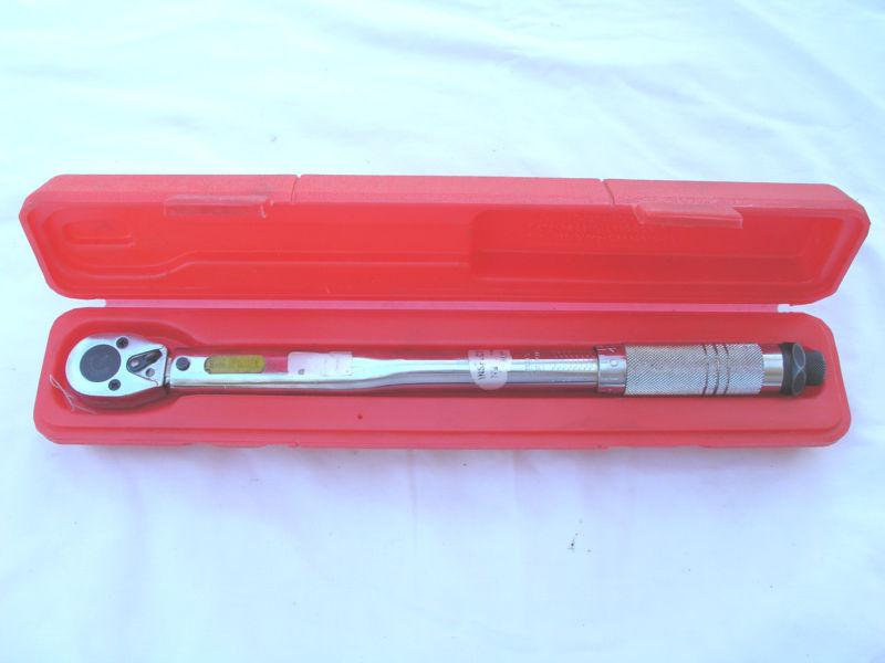 Torque wrench w/case 3/8" drive 5 to 80 lbs 14 3/8" long  excellent used cond.
