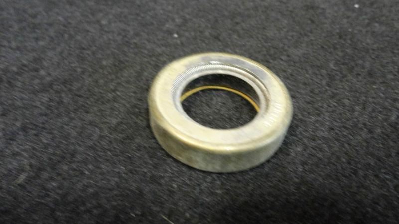 Oil retainer #305158 #0305158 johnson/evinrude 1968  outboard boat motor part 1