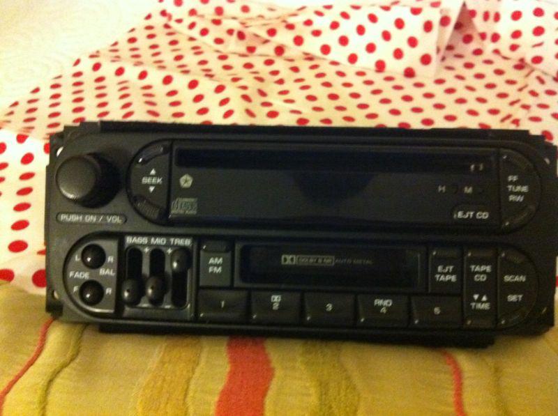99 chrysler 300m cd am/fm radio cassette player/ jeep