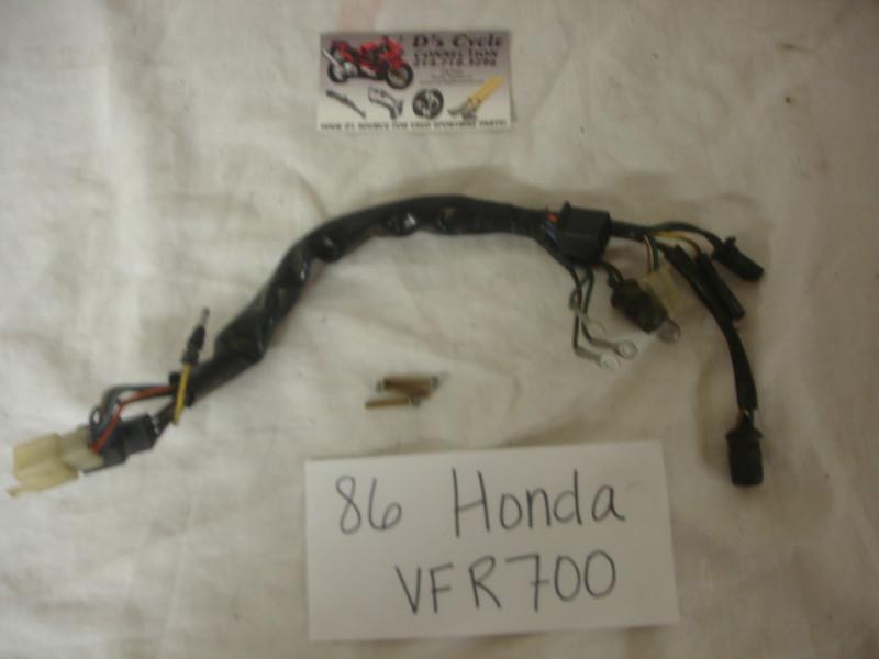 86-87 honda vfr-700 gauge harness with hardware (speedo/odometer). good used oem