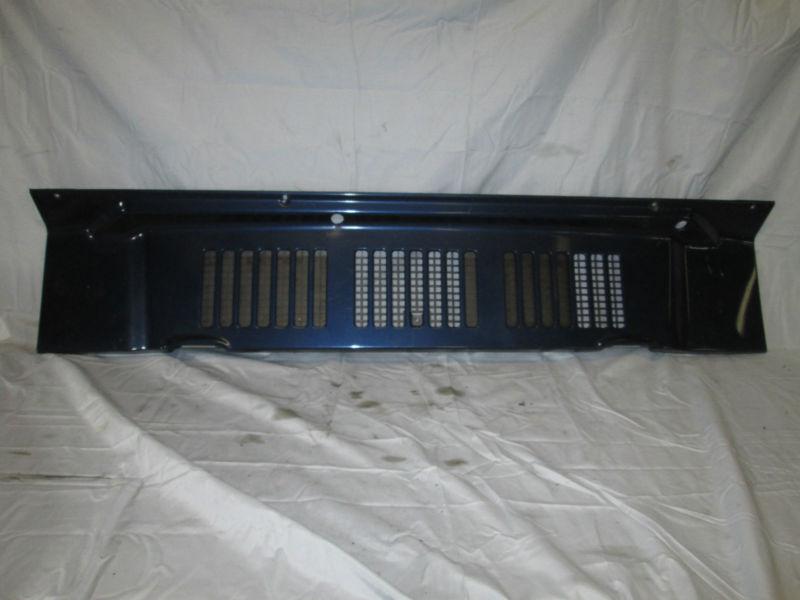 Jeep wrangler 97-06 upper front grill cowl support blue no bends nice shape