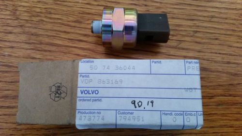New volvo penta oil  pressure sensor # 863169  bin3