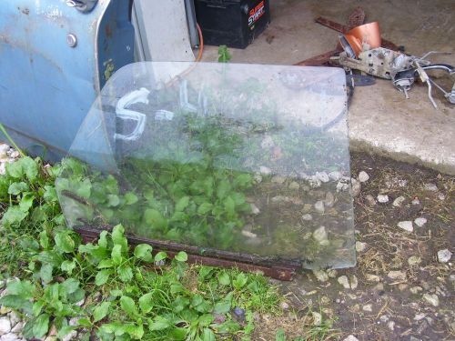 1969 chevrolet chevelle wagon passenger rear door glass