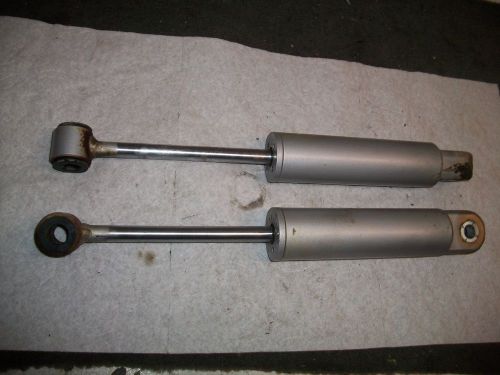 1976 evinrude johnson 75hp 3 cyl outboard motor mid section transom clamp shocks