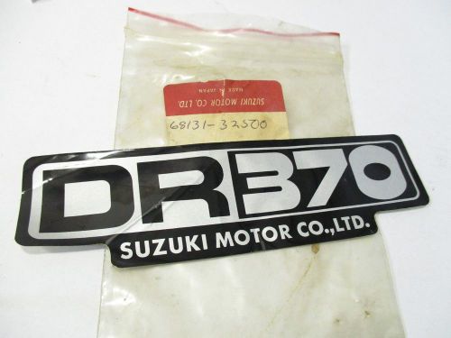 Suzuki dr370 seat cowling decal emblem dr 370 68131-32500 kc