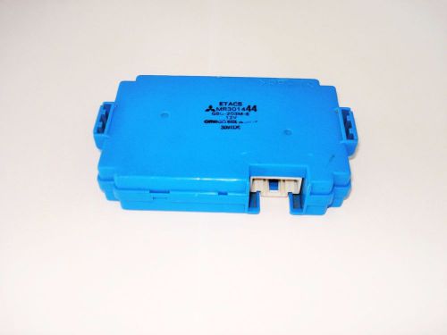 1996-2000 ΜΙΤsubishi delica l400 spacestar fuse box relay module mr301444