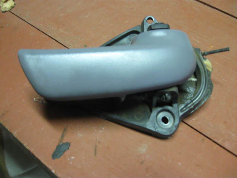 99 plymouth voyager right (passengers side) inside door handle