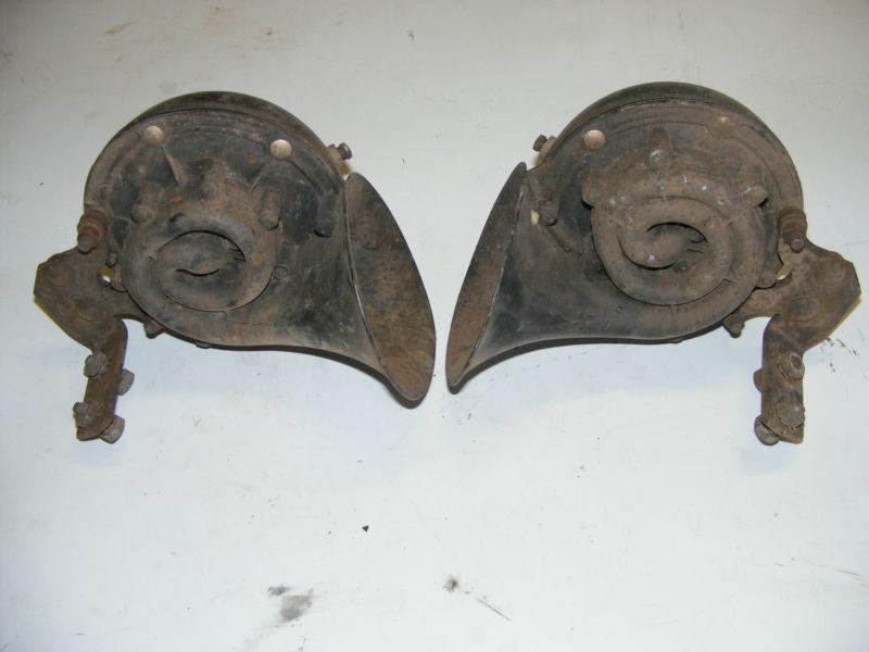 1949 50 ford horns (pair) good used working