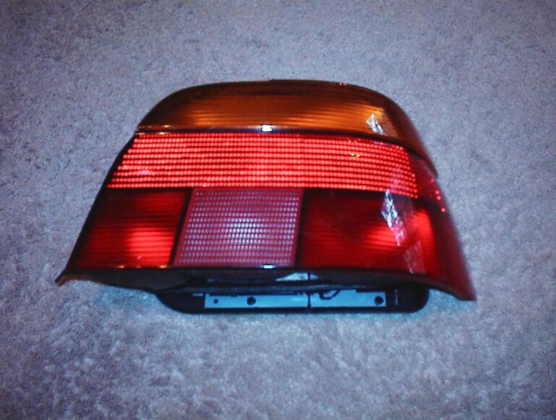 Bmw passenger side tail light for e39 body style 5 series