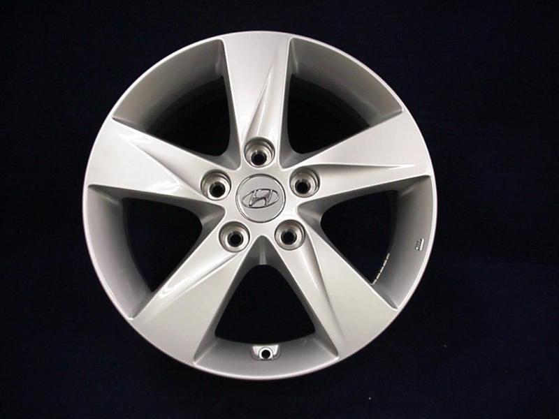 Hyundai elantra 11-13 16" 5 spoke silver alloy / aluminum wheel - 1 - oem