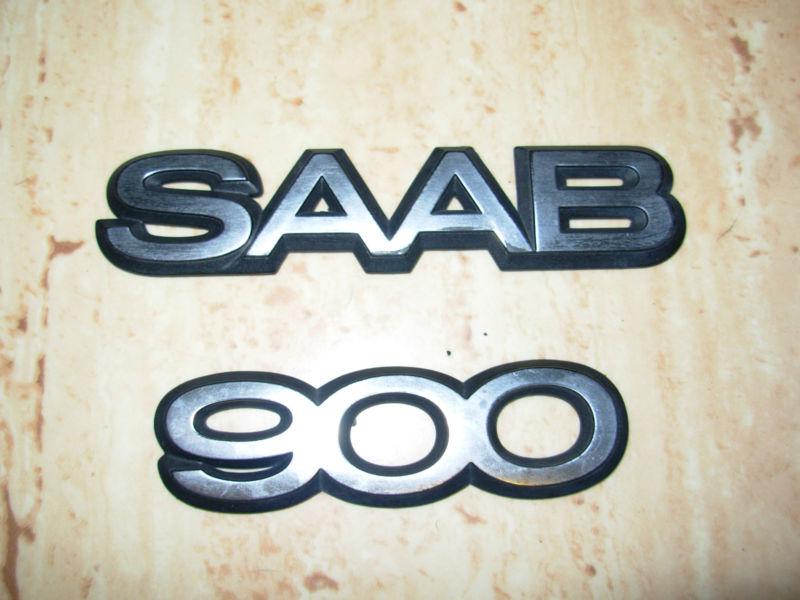 Saab 900 2 pieces plastic silver emblem badge decal logo symbol 