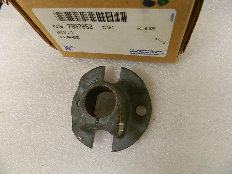 Nos gm steering shaft flange 1967-82 corvette 1968-72 chevelle 