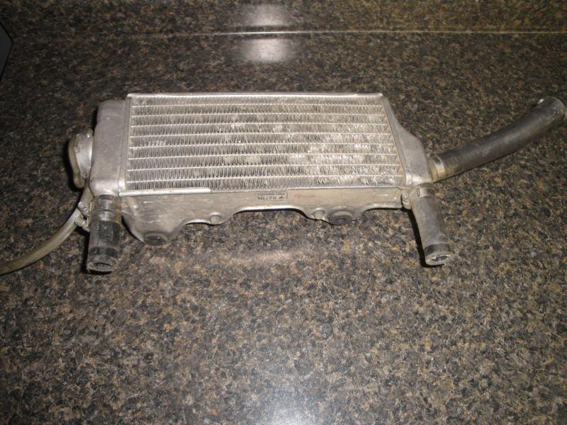 95 96 honda cr250 right radiator oem factory honda right side rad complete nice